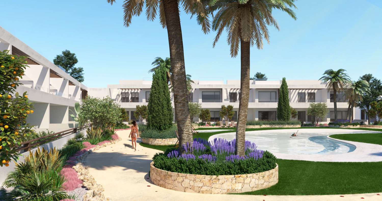 Indrukwekkende 'Nieuwbouw' bungalow met 2 slaapkamers op de begane grond of op de bovenste verdieping met gemeenschappelijk zwembad, fitnessruimte en parkeergelegenheid in Torrevieja