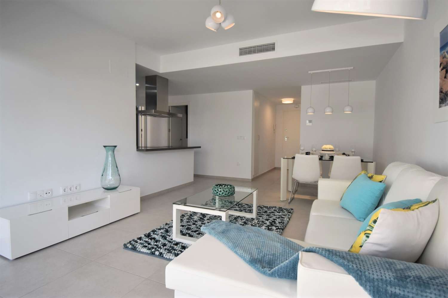 Fabuloso apartamento de 3 dormitorios de nueva construcción con piscina comunitaria a solo 200 m en Los Dolses, Villamartin