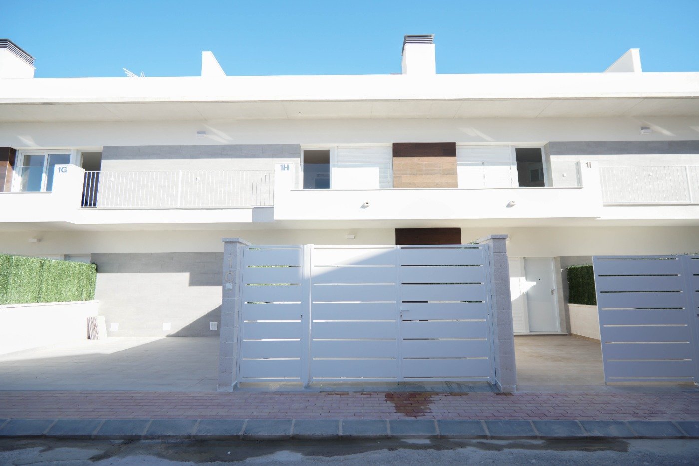 Fabulous 'New Build' 2 bedroom ground floor bungalow with communal pool in San Pedro del Pinatar