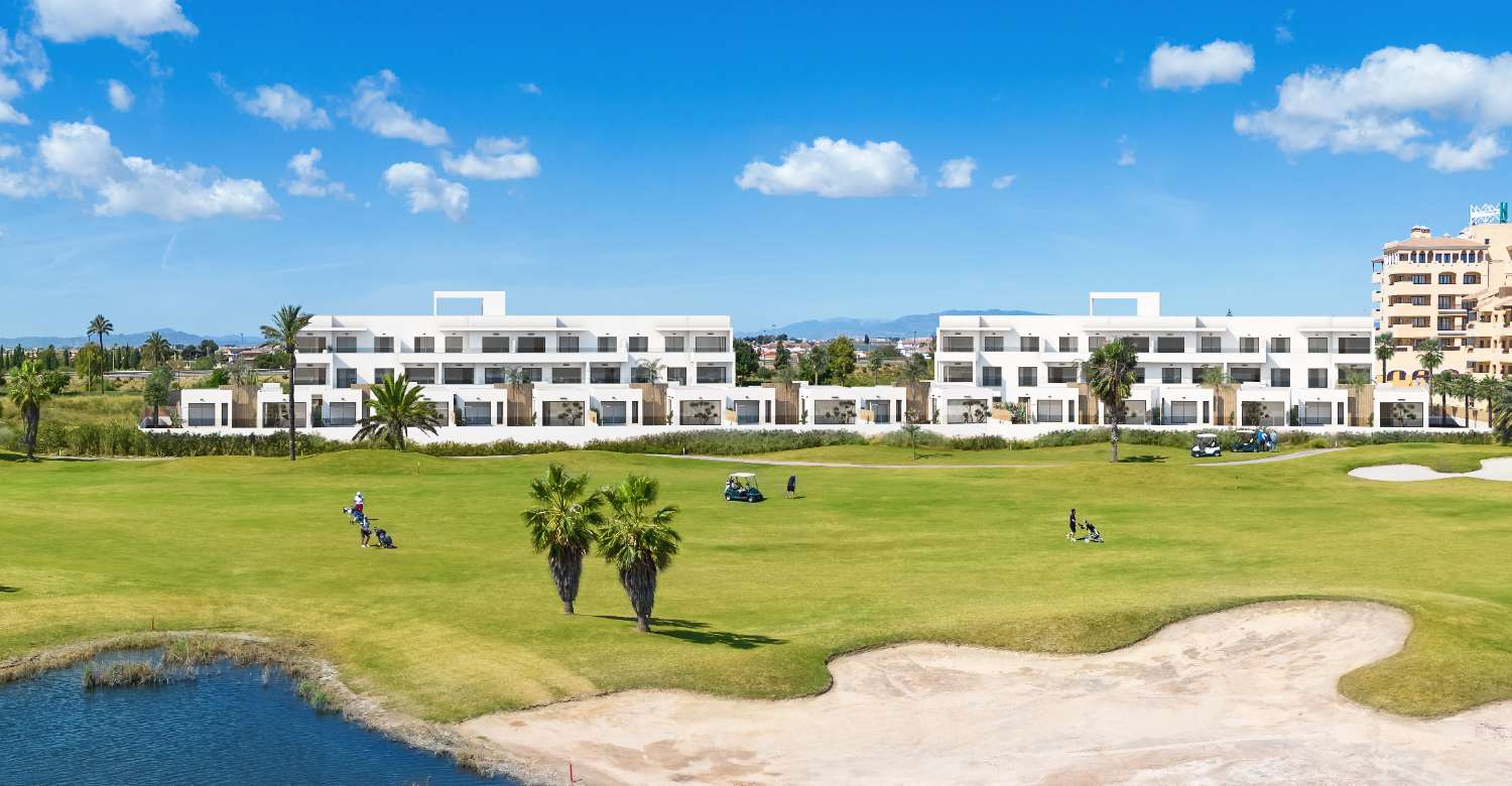 Beautiful 'New Build' 2 bedroom front line golf apartment with communal pool in Los Alcazares