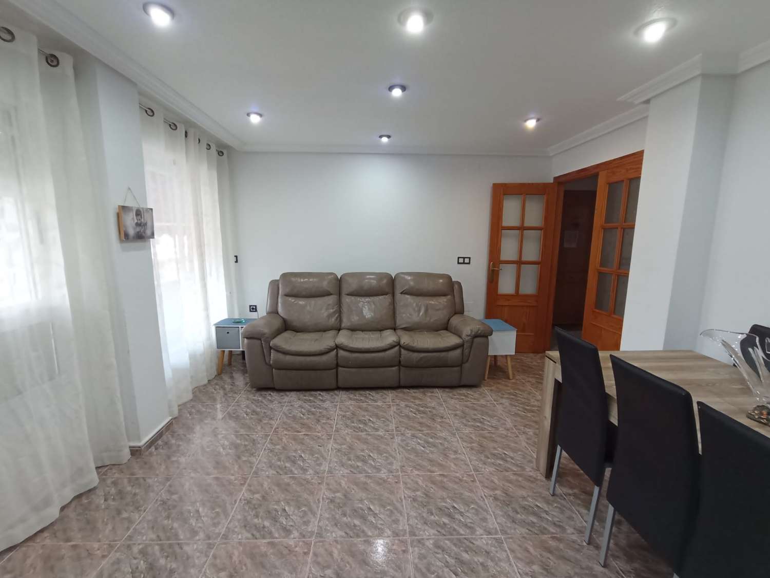 Piso de 3 Dormitorios, en 1ª Planta en Venta en Dolores