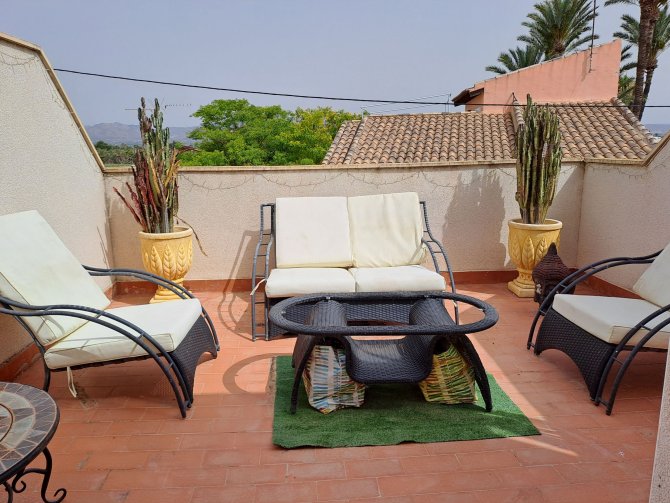 Fantastic Opportunity: 2 Bed, 2 Bath Townhouse with Communal Pool in Catral, Alicante