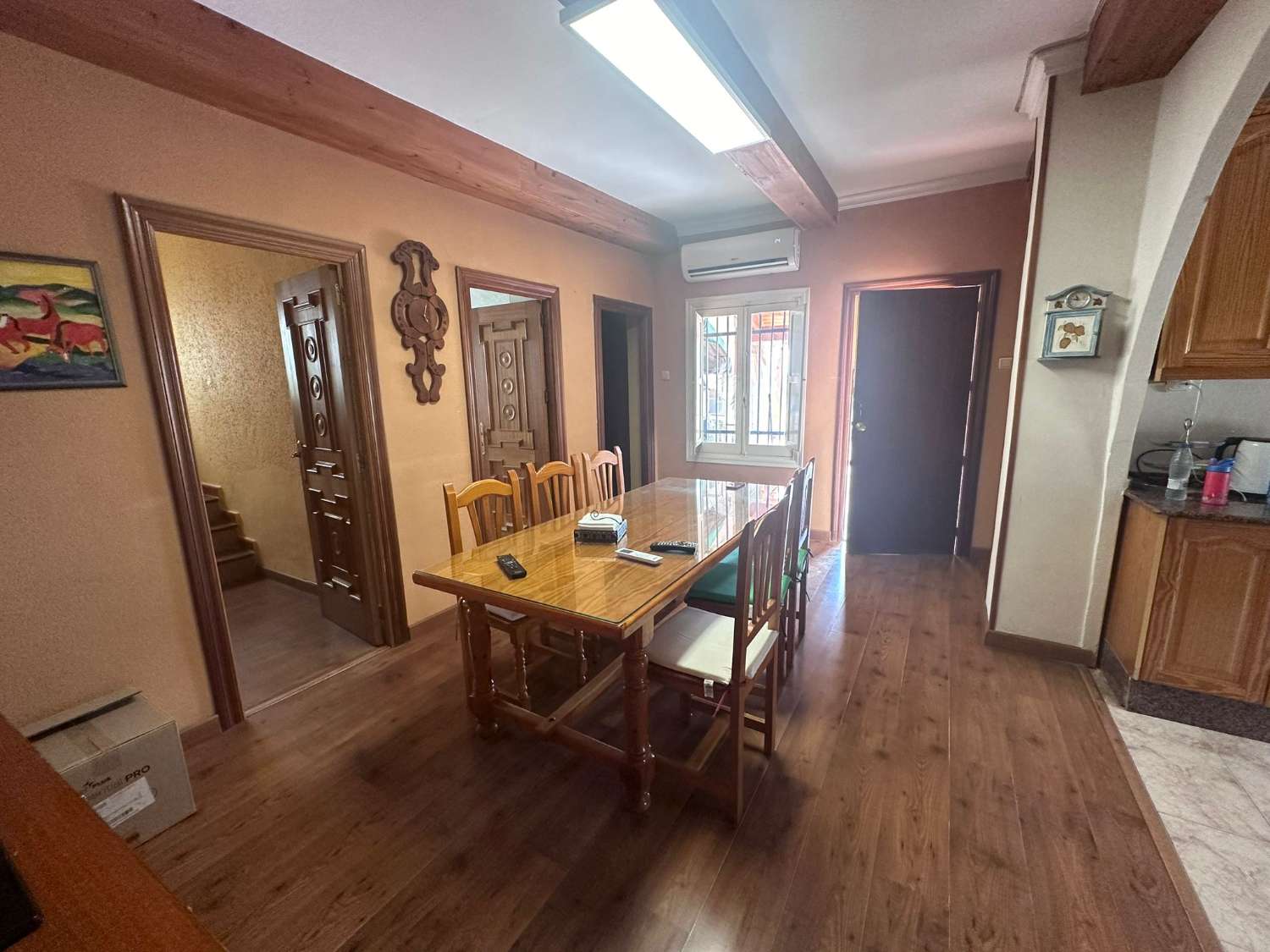 Hermosa Finca Urbana de 6 Dormitorios en Venta en Crevillente con Piscina Privada