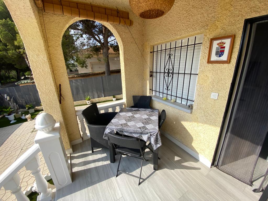 Detached 2-Bedroom, 1-Bathroom Modern House in Urb. La Marina