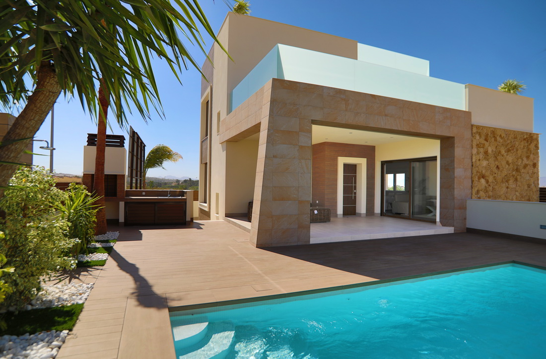 Splendida villa indipendente con 3 camere da letto "New Build" con piscina privata a Benijofar