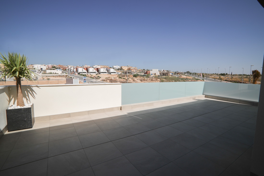 Stunning 'New Build' 3 bedroom detached villa with private pool in Benijofar