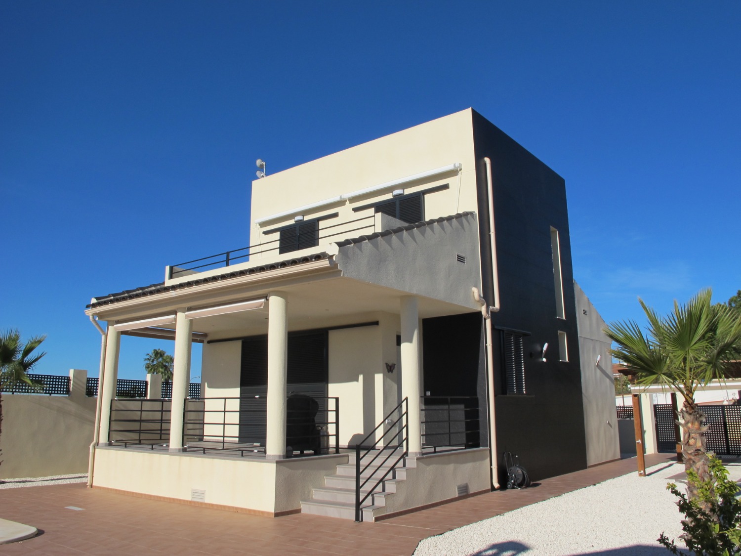 Attractive 'New Build' 4 bedroom detached villa with private pool in Ciudad Quesada