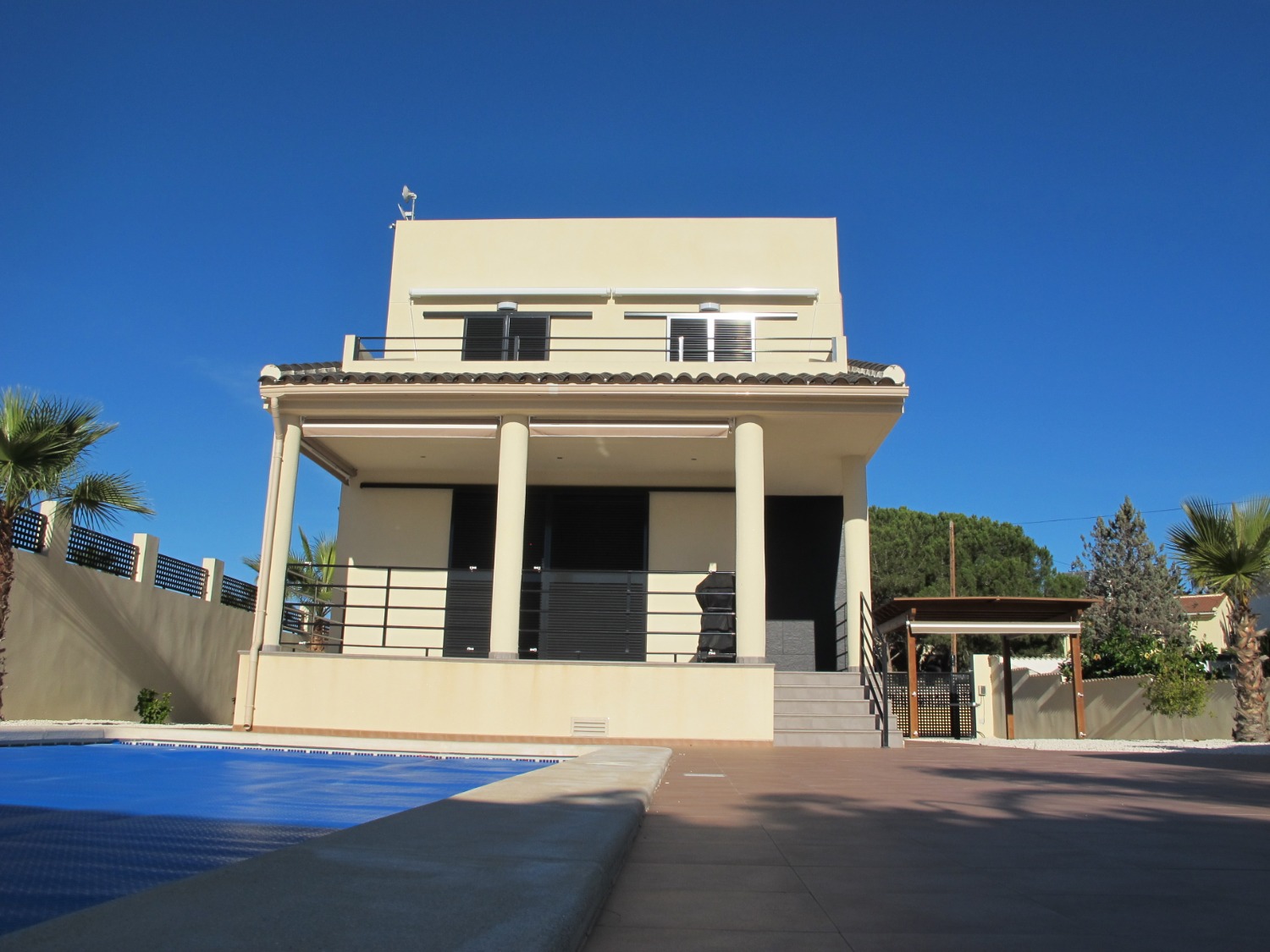 Attractive 'New Build' 4 bedroom detached villa with private pool in Ciudad Quesada