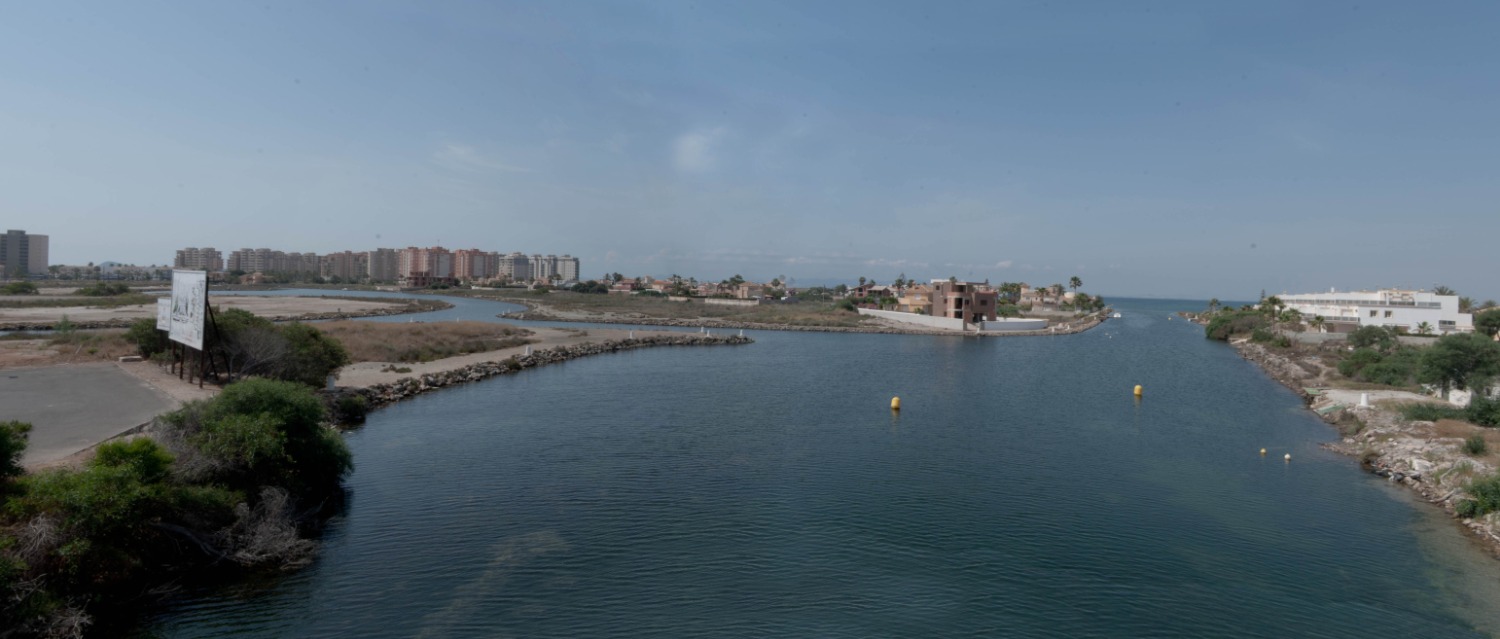 Incredibile villa indipendente di lusso in stile mediterraneo "Key Ready" con piscina privata a La Manga