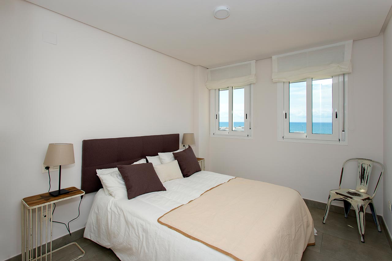 Attraktive 'Key Ready' moderne 3-Zimmer-Wohnung mit Gemeinschaftspool und Gärten in Santa Pola