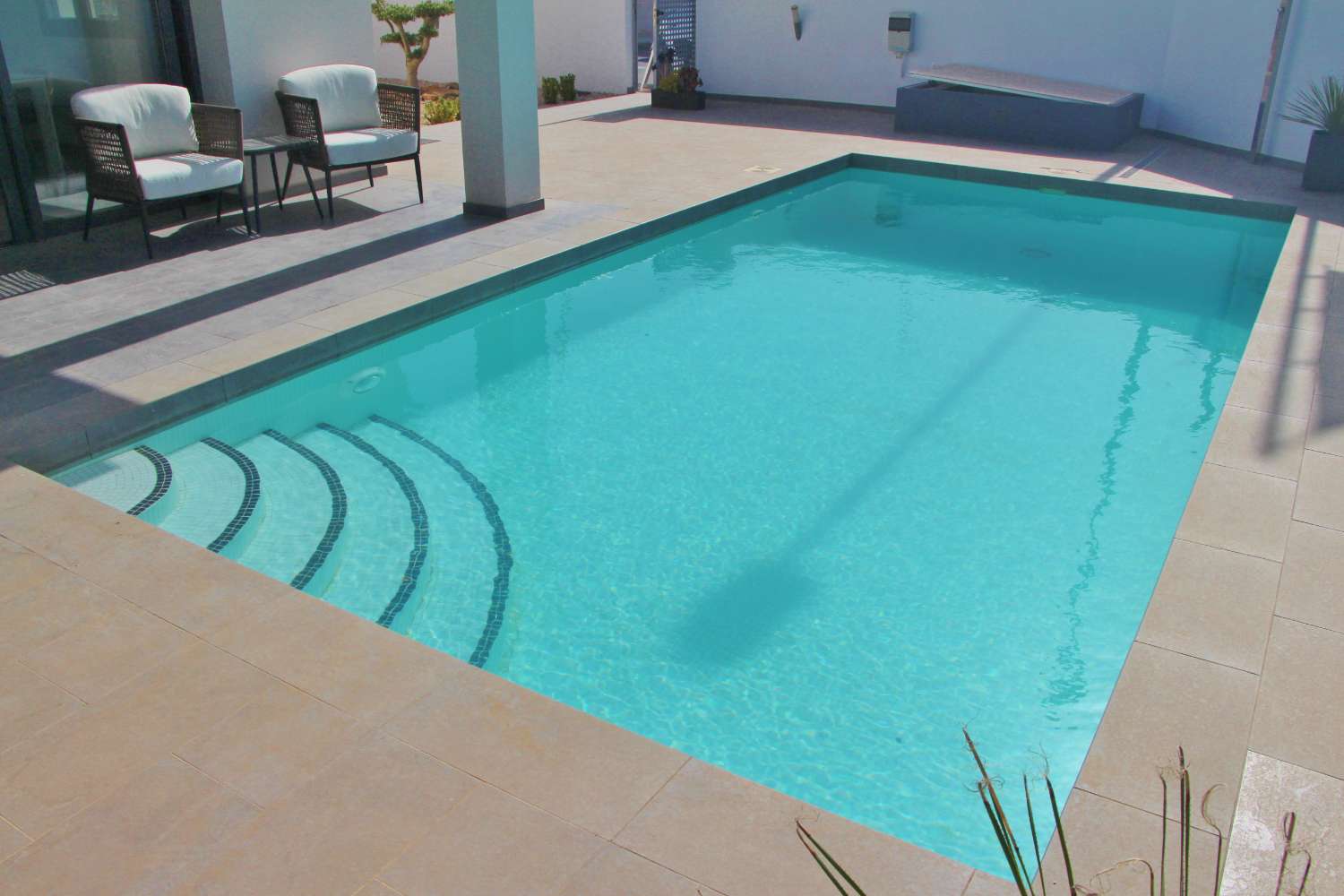 Attractive 'New Build' 3 bedroom detached villa with private pool in Benijofar