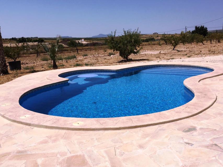 Beautiful 'New Build' Mediterranean style 4 bedroom villa with private pool in Pinoso