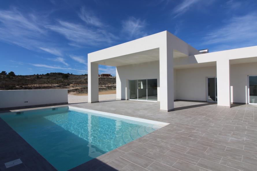 Beautiful 'New Build' modern 3 bedroom detached villa with private pool in Pinoso