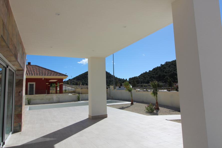 Fantastic 'New Build' modern 3 bedroom detached villa with private pool in La Romana